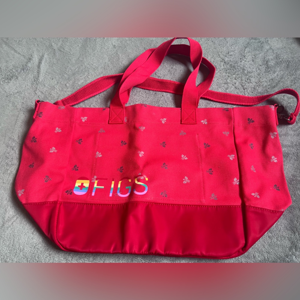 Figs nurse bag, never use. Tag still on